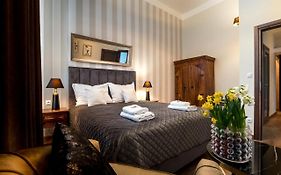 beHAPPY APARTMENTS
